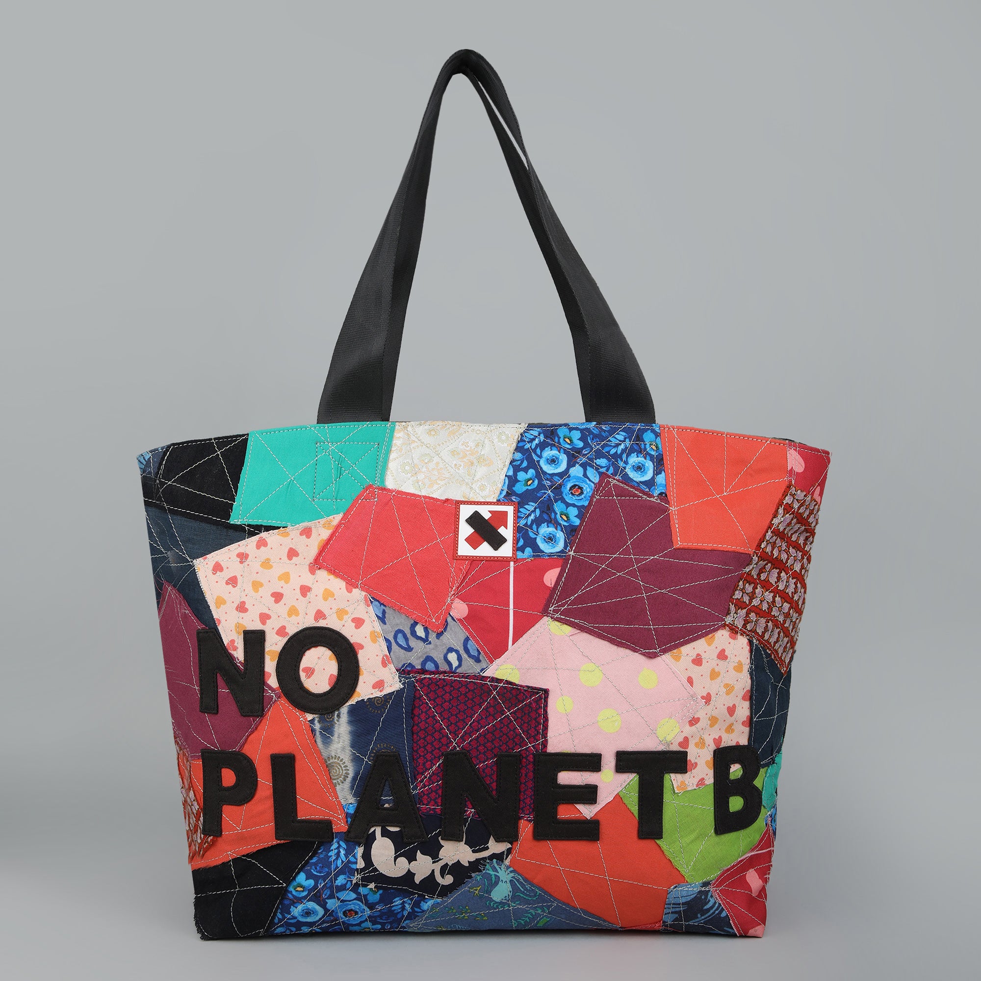 NO PLANET B 308.3 TRAVEL TOTE