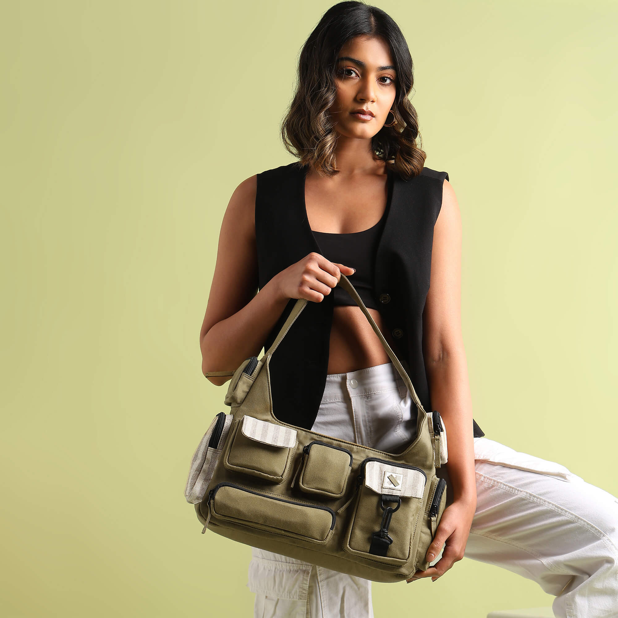 POCKET CLUSTER 243.115 SHOULDER BAG