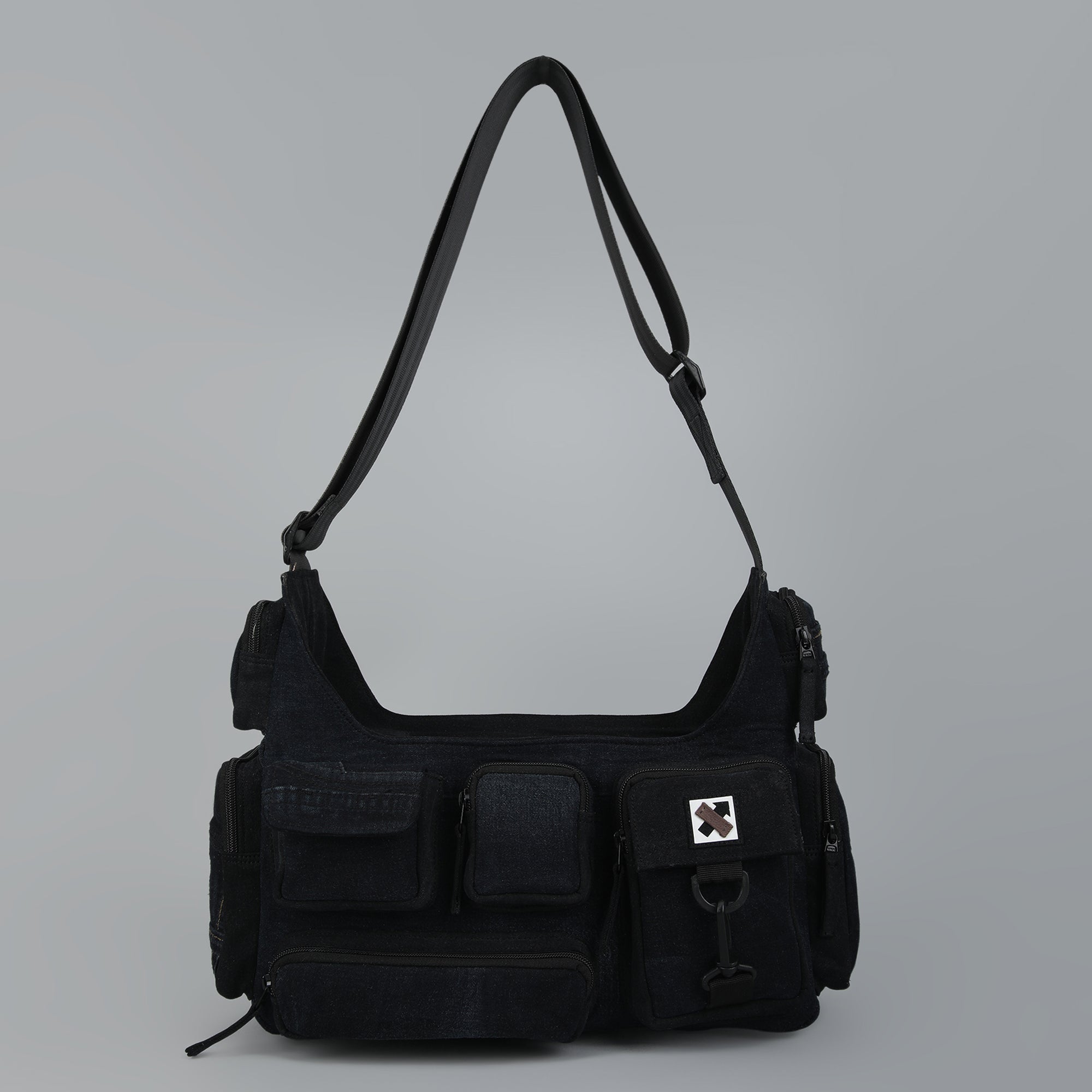 POCKET CLUSTER 306.9 MESSENGER BAG