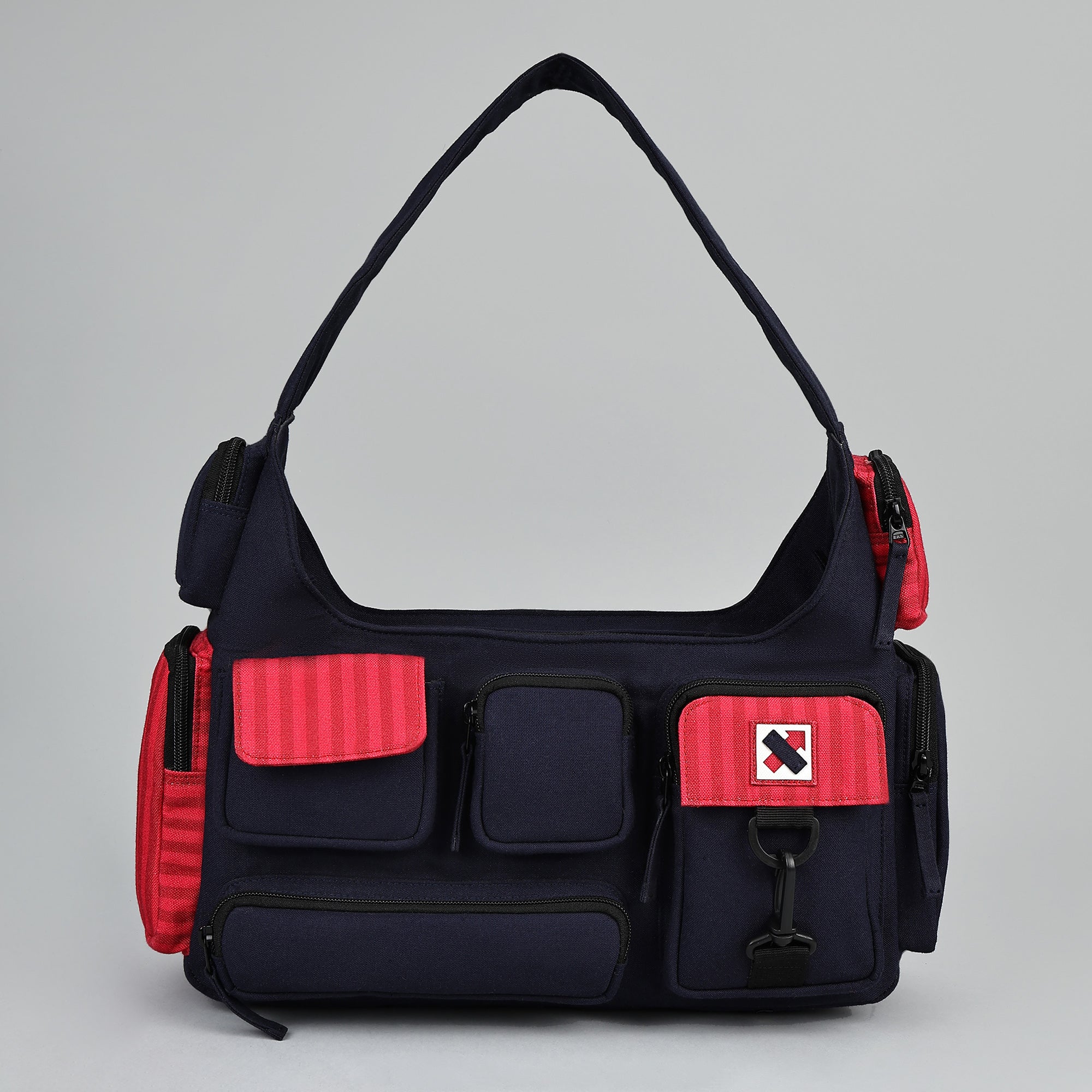 POCKET CLUSTER 243.112 SHOULDER BAG