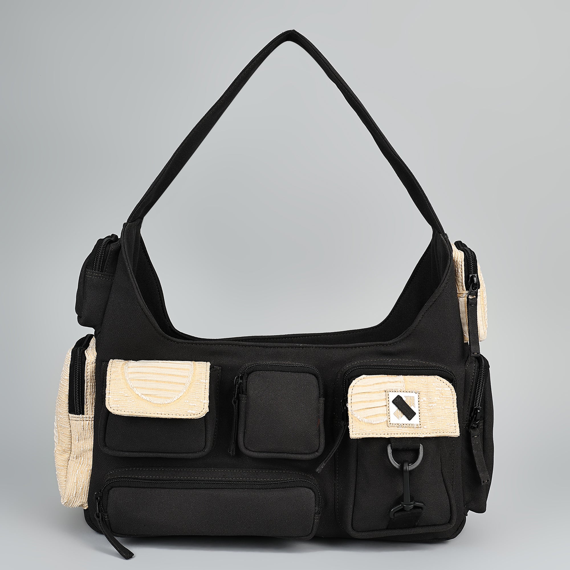 POCKET CLUSTER 243.113 SHOULDER BAG