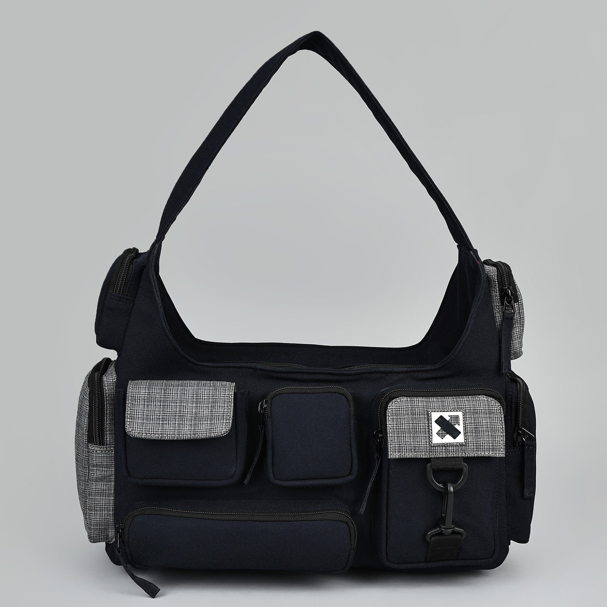 POCKET CLUSTER 243.119 SHOULDER BAG