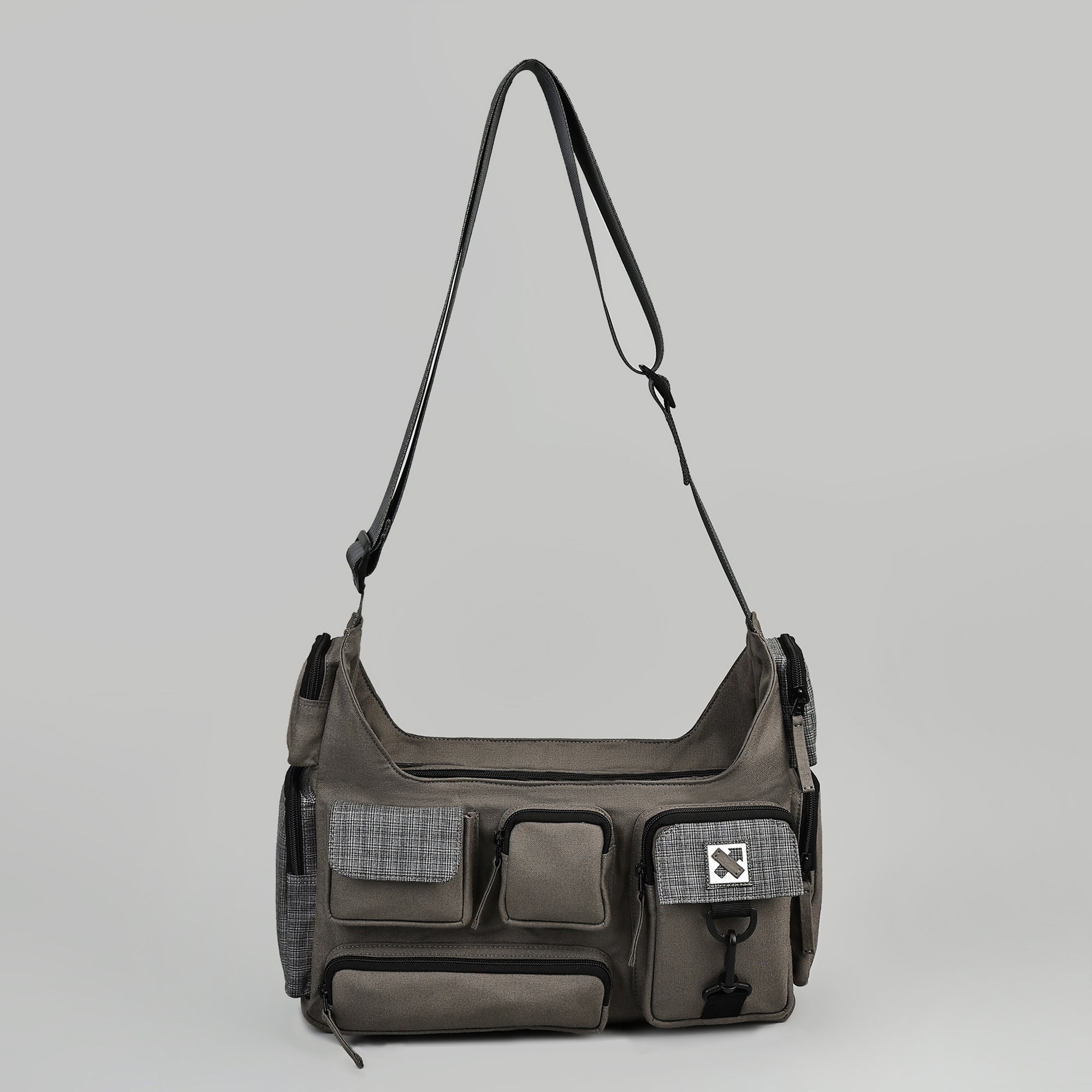 POCKET CLUSTER 306.17 MESSENGER BAG