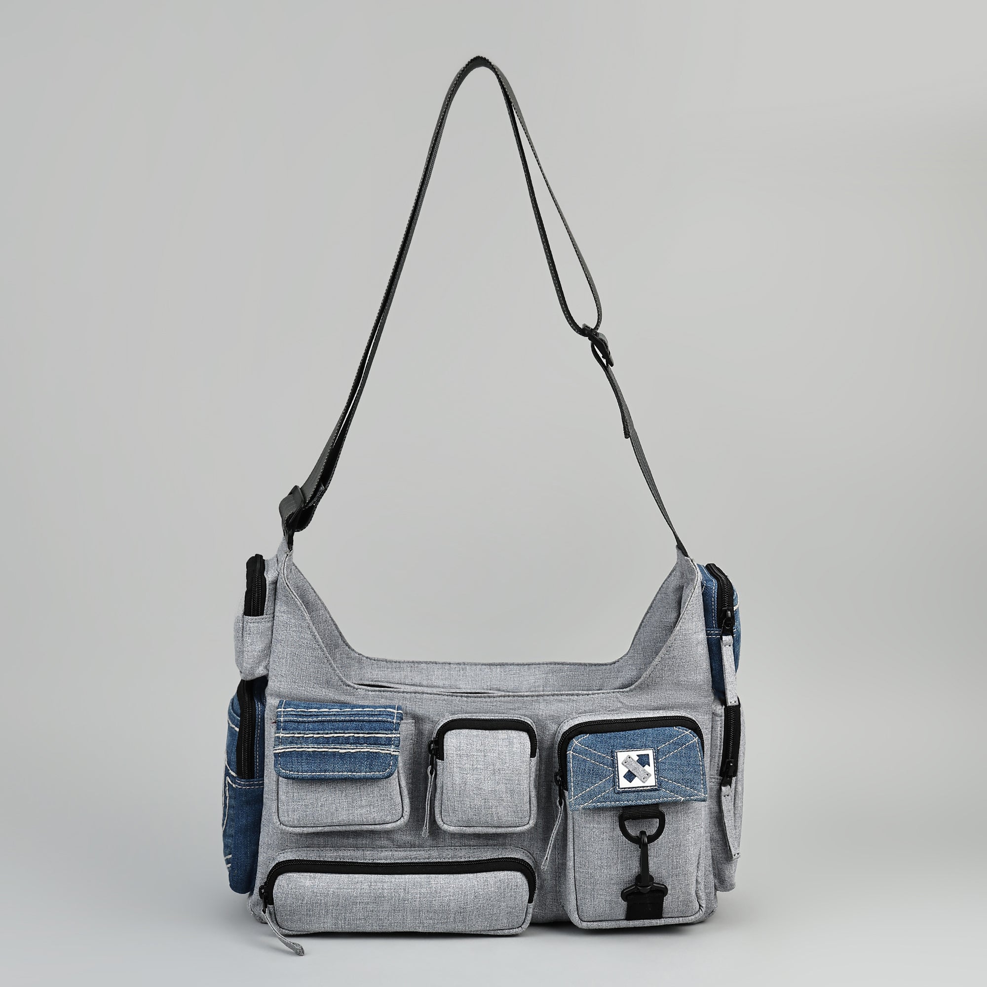 POCKET CLUSTER 306.19 MESSENGER BAG