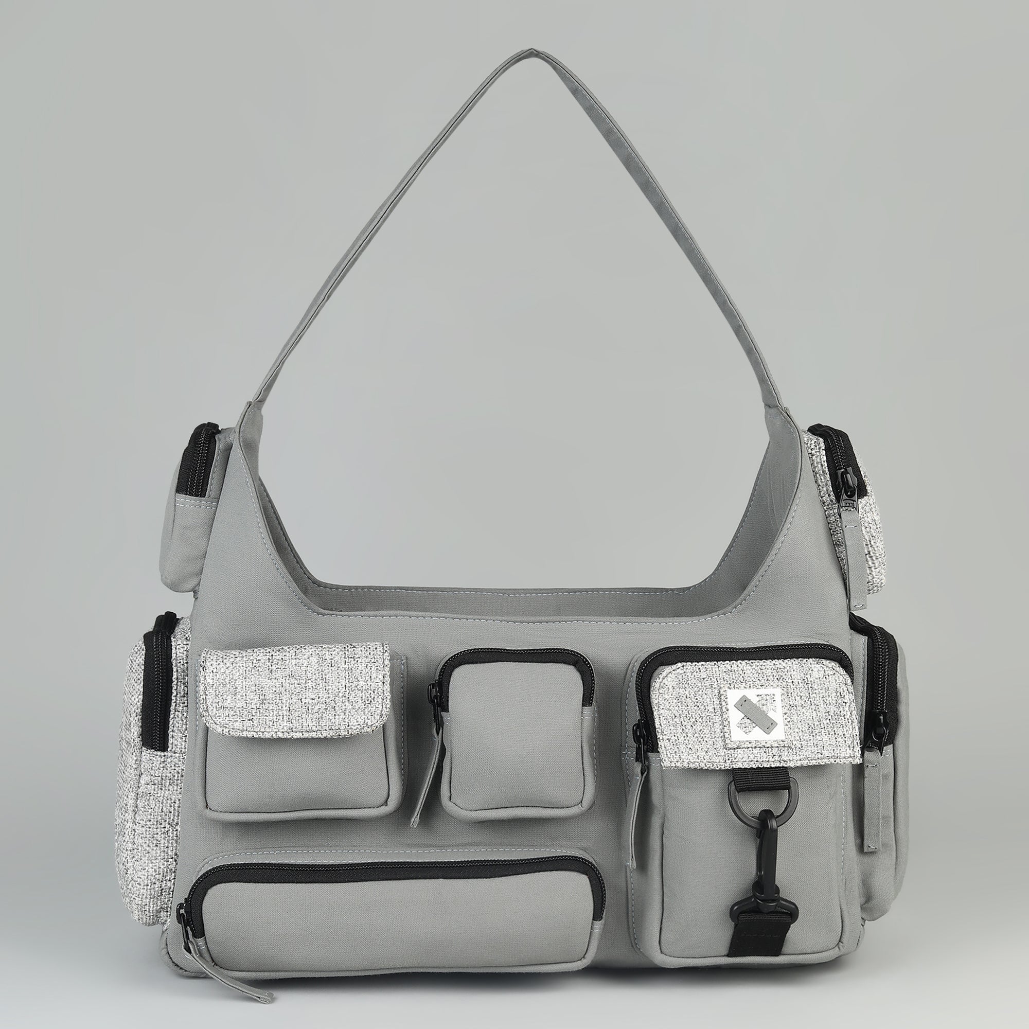 POCKET CLUSTER 243.140 SHOULDER BAG