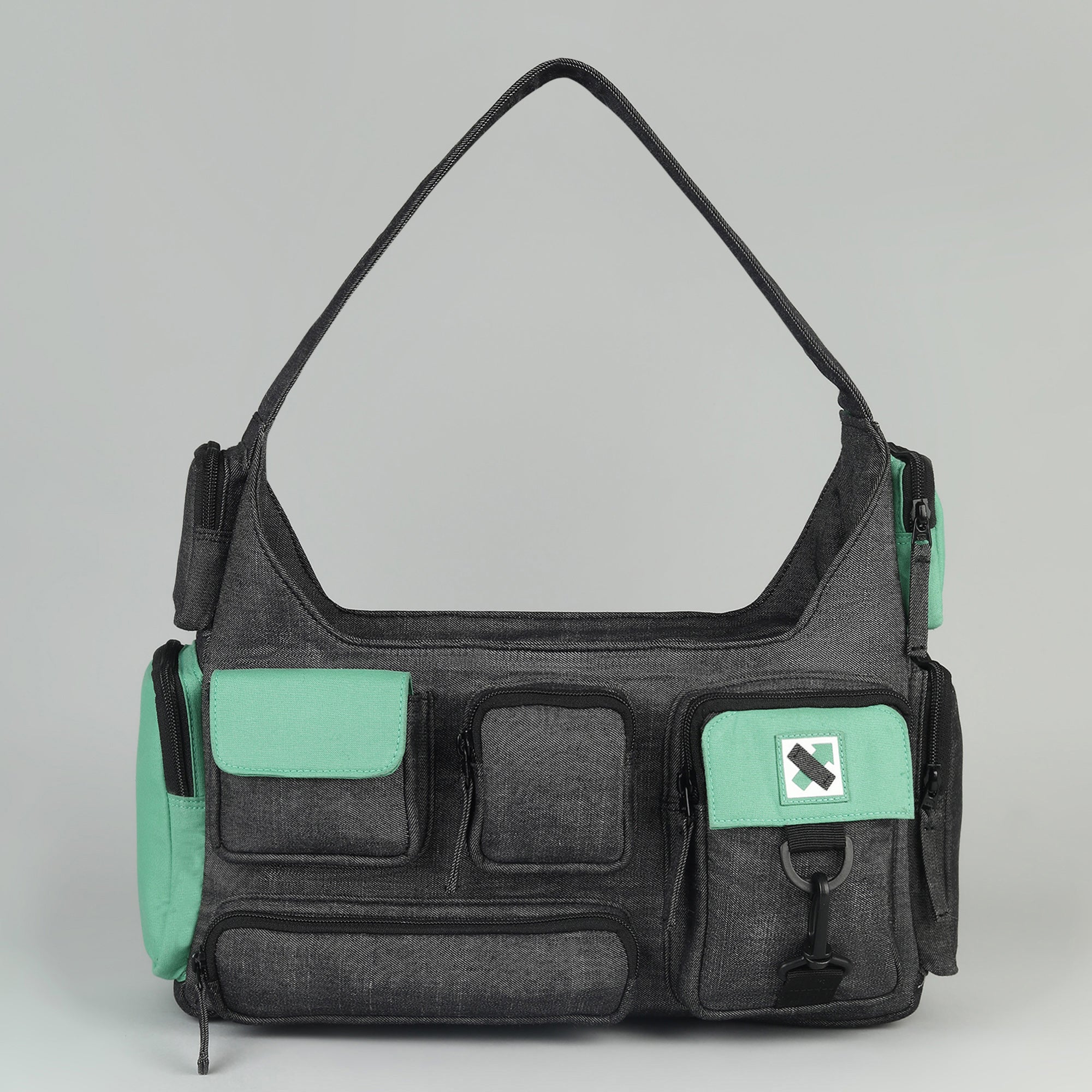 POCKET CLUSTER 243.151 SHOULDER BAG