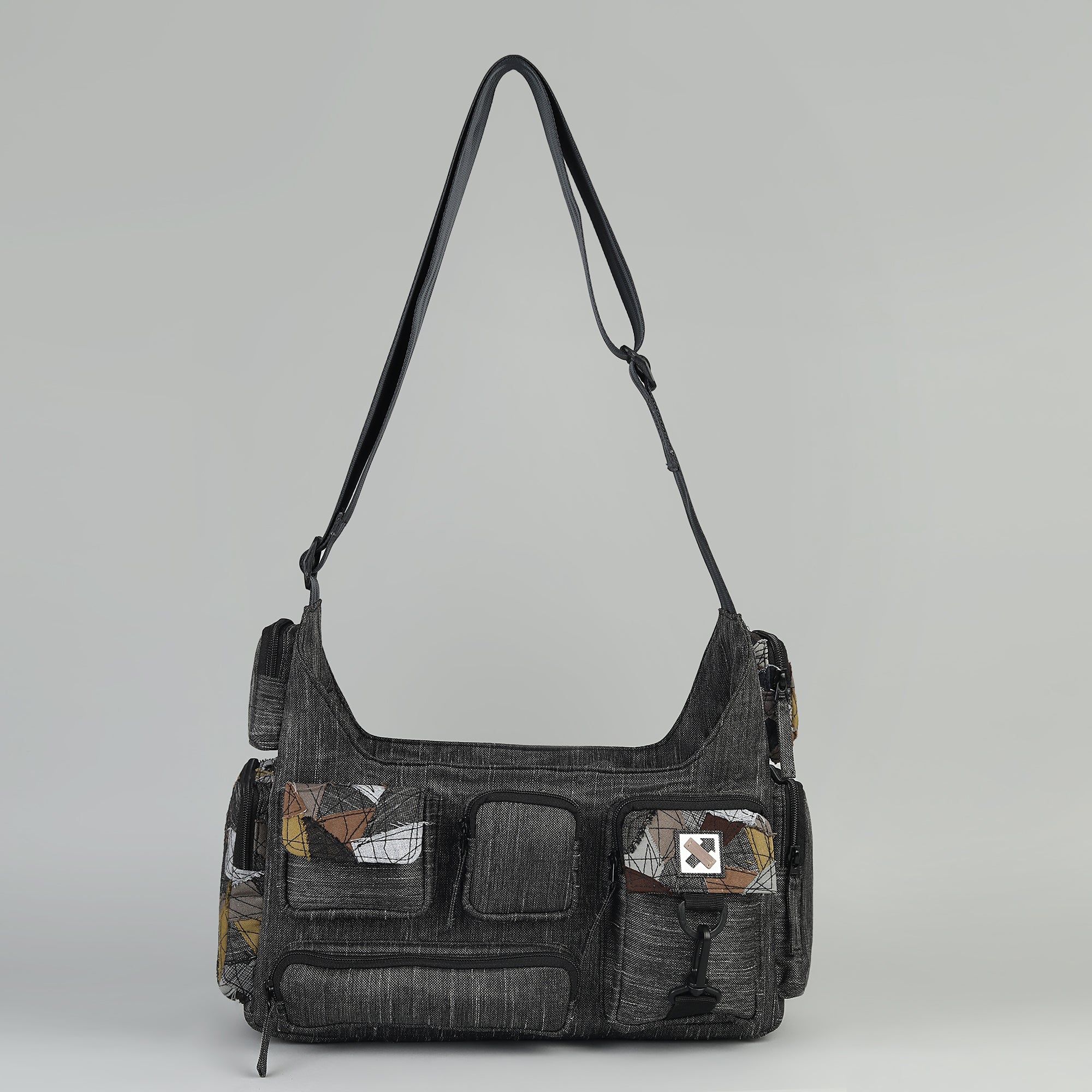 POCKET CLUSTER 306.24 MESSENGER BAG