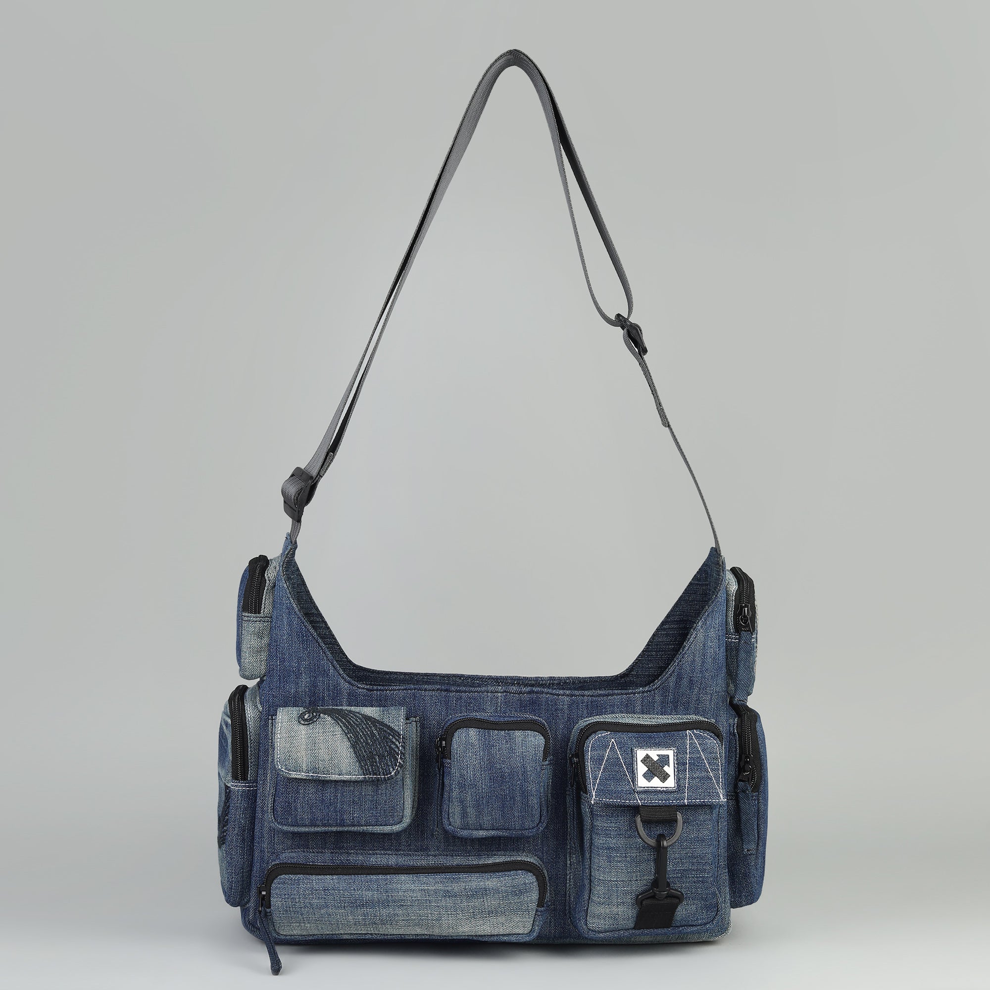 POCKET CLUSTER 306.25 MESSENGER BAG