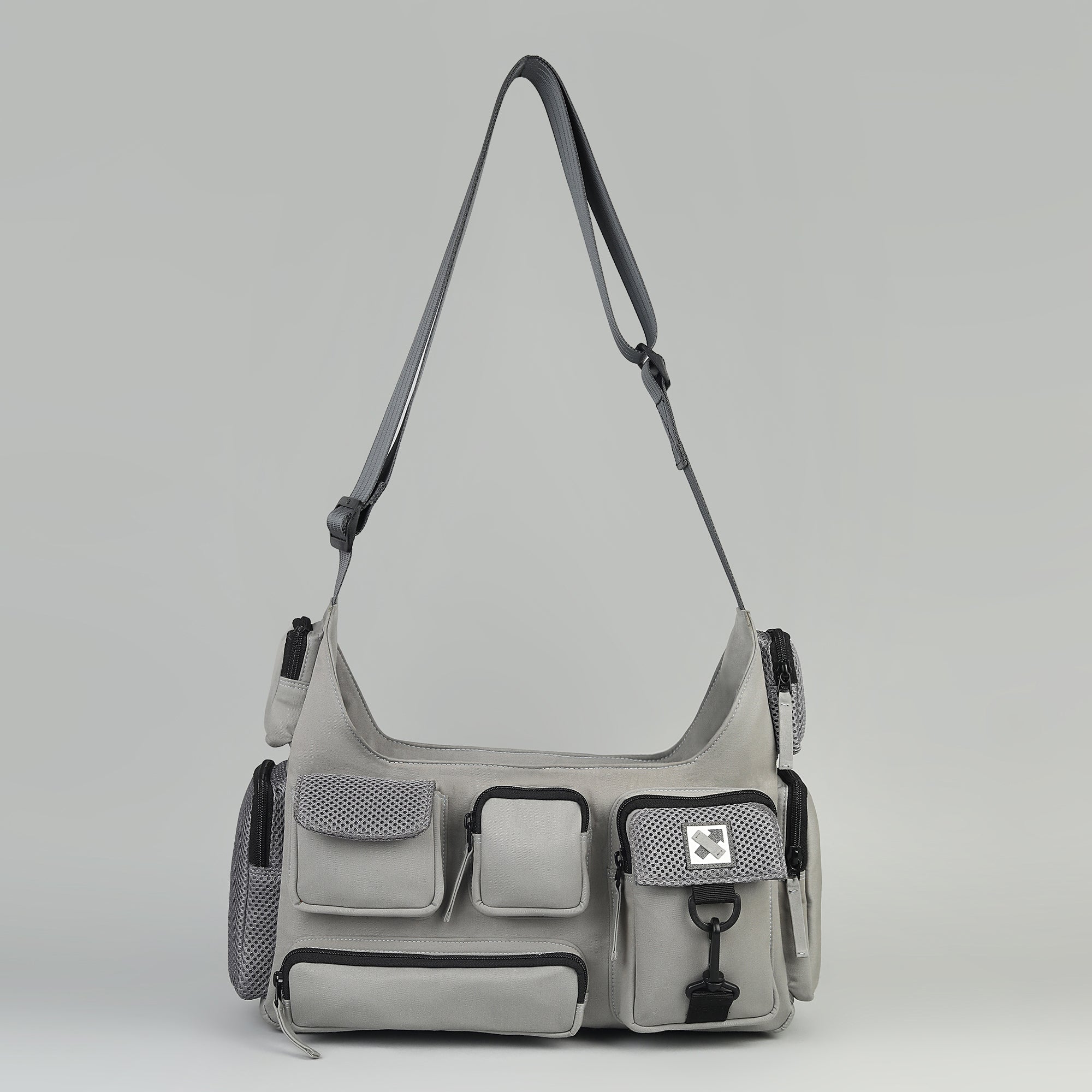 POCKET CLUSTER 306.26 MESSENGER BAG