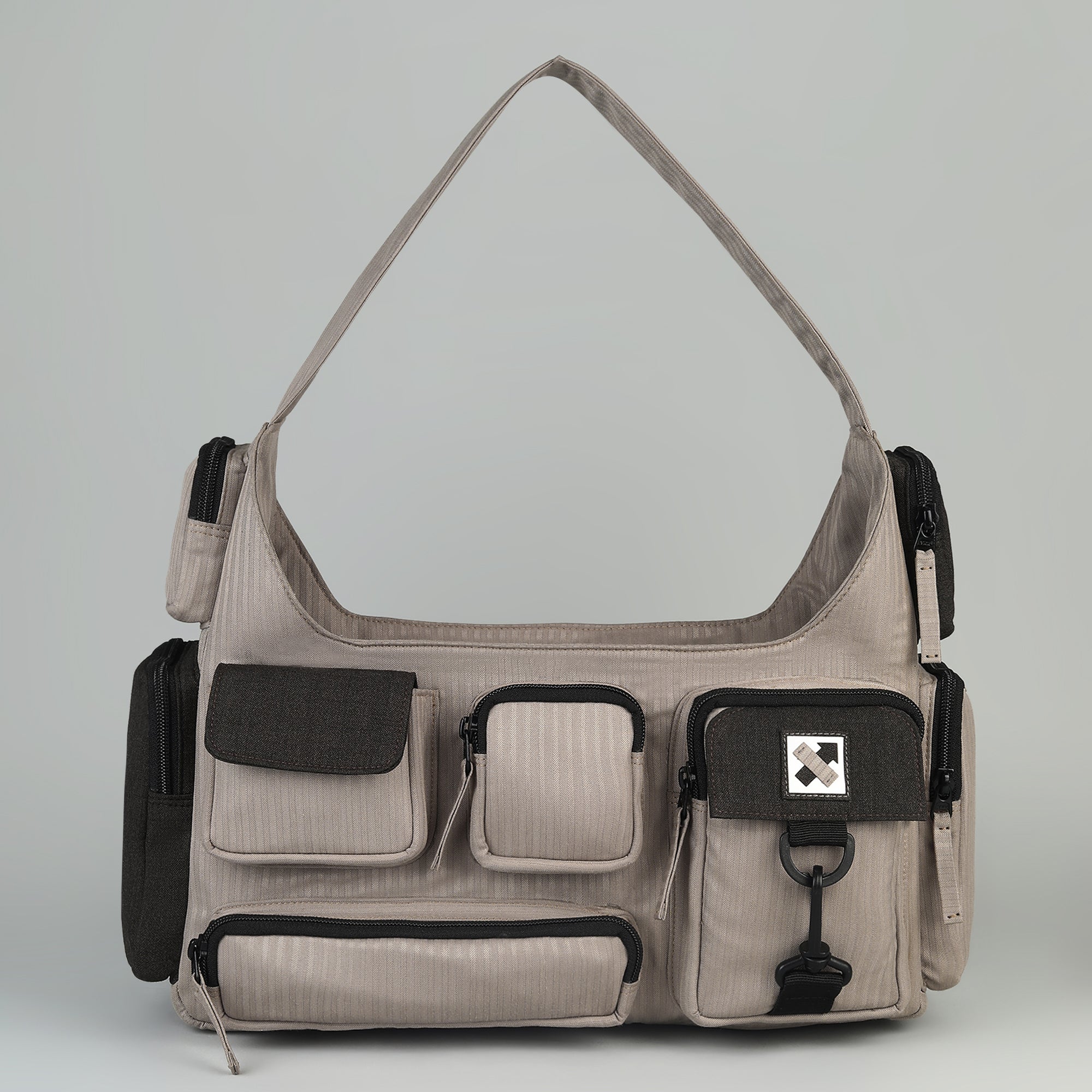 POCKET CLUSTER 243.139 SHOULDER BAG