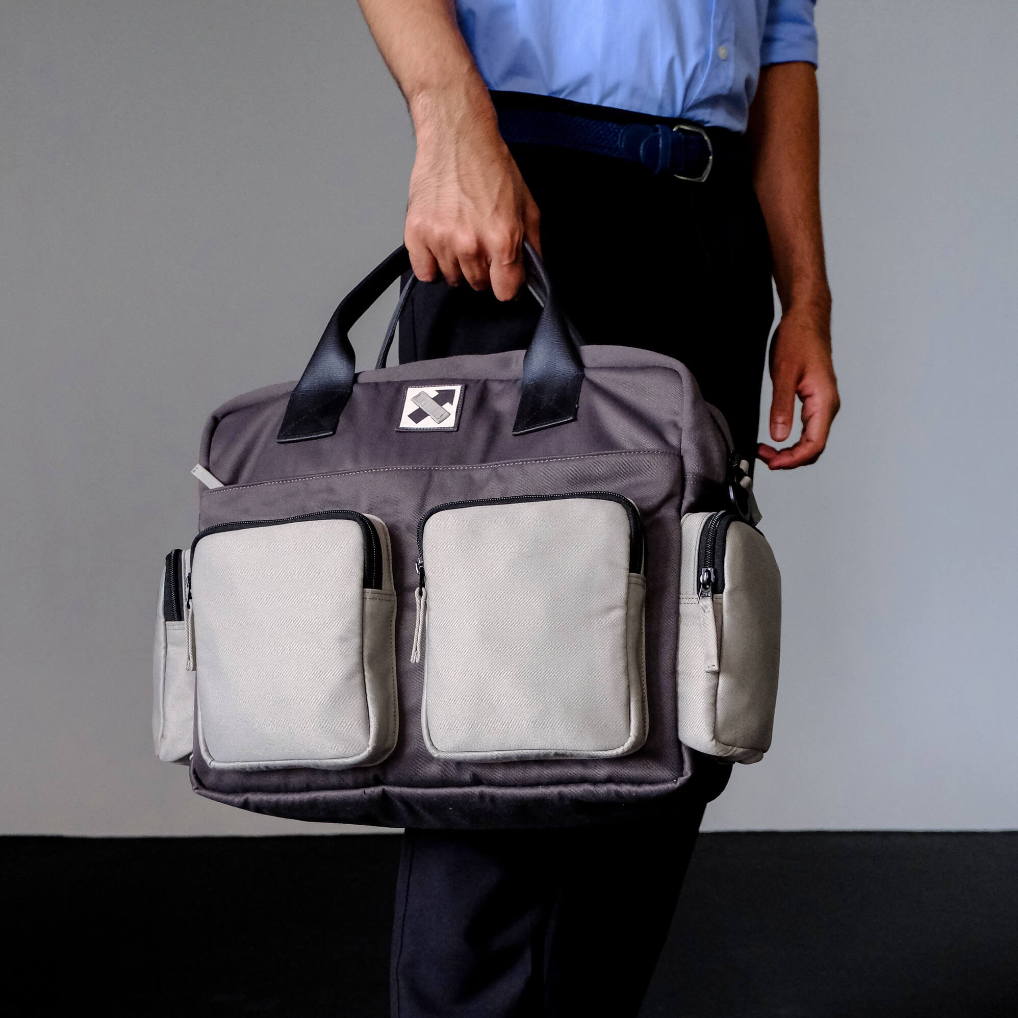 TWIN POCKET 295.7 LAPTOP MESSENGER BAG