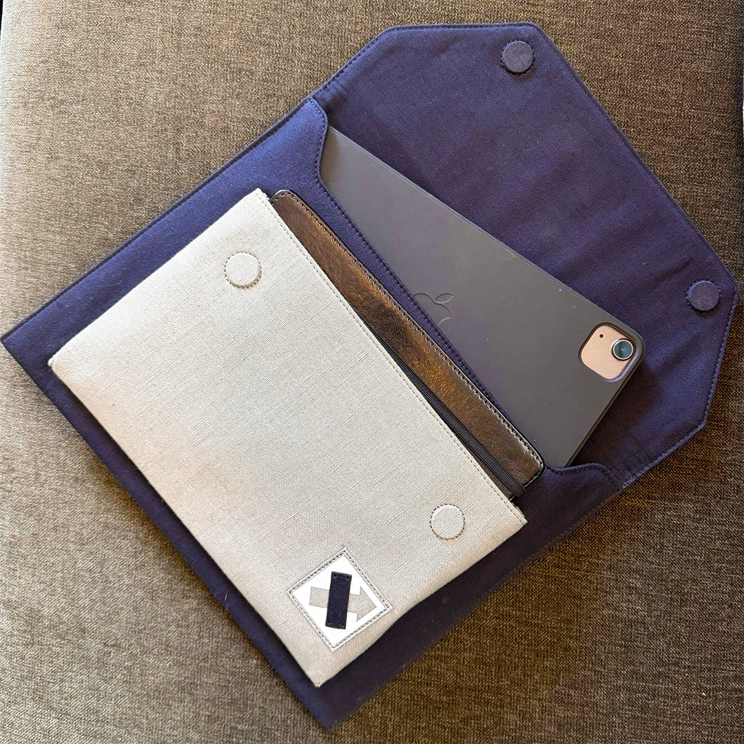 Glide 170.3 iPad Sleeve