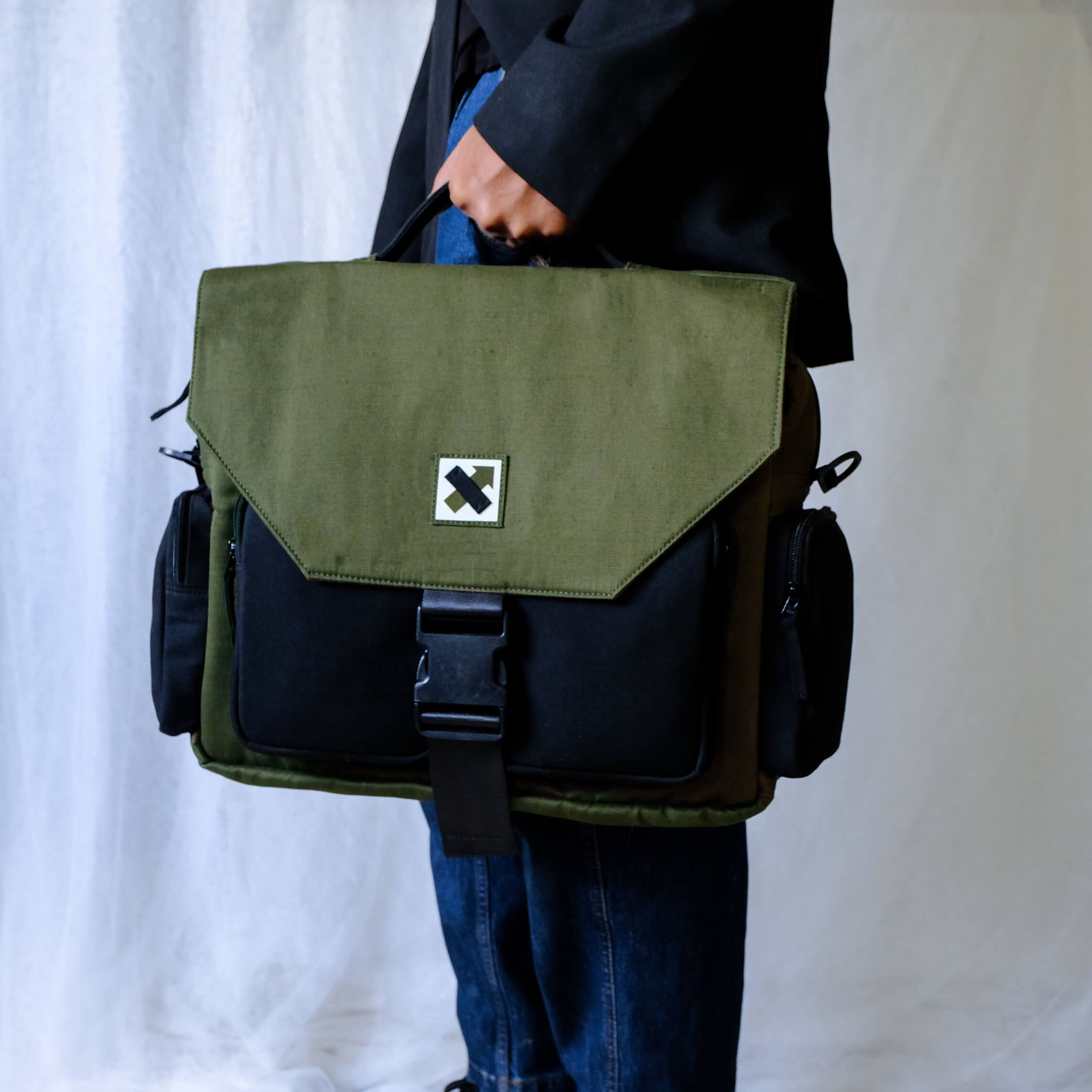 EXECUTIVE 294.3 LAPTOP MESSENGER BAG