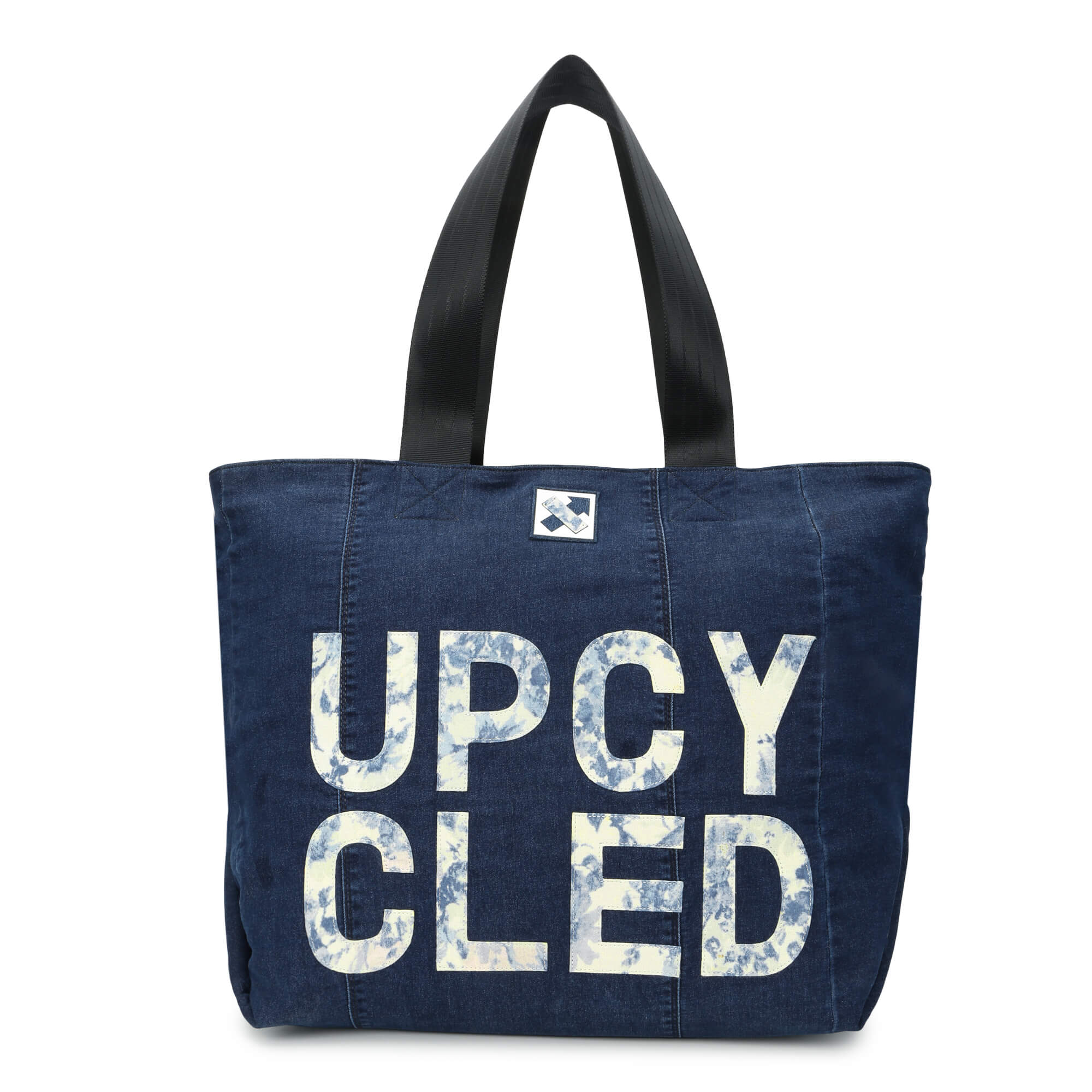 UPCYCLED 252.2 STATEMENT TOTE